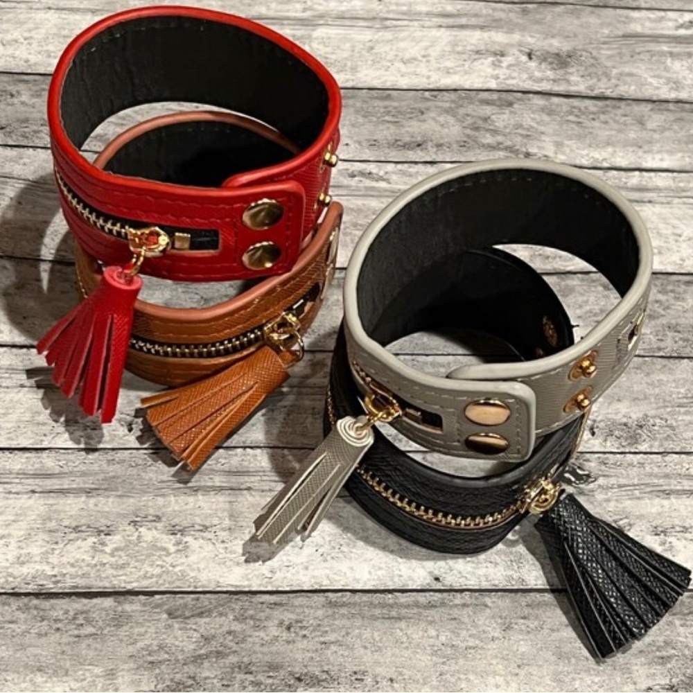 BLACK NEW BOHO LEATHER SNAP BRACELETS SUPER CUTE LAYERED OR ALONE GREAT GI…